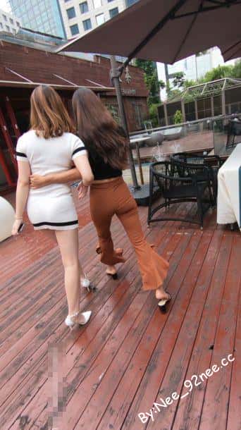 模拍-白色连衣包臀裙高跟长腿美女 2K